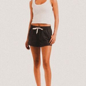 Vuori Charcoal Ripstop Utility Shorts – Organic Cotton Sporty Streetwear (Sz S)